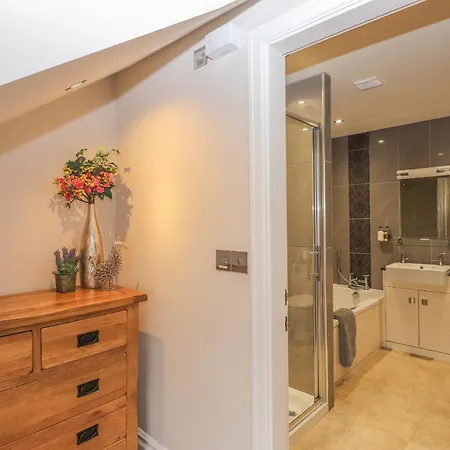 Rossett Holme 度假居 *